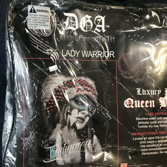 Lady Warrior Special edition luxury queen blanket 4-5LBS NWT by DGA - Picture 3 of 4